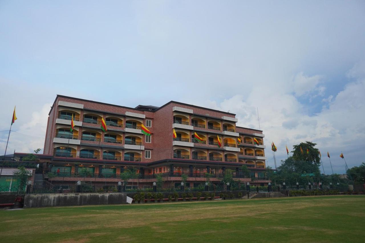 Mayfair Purnea Purnia Экстерьер фото